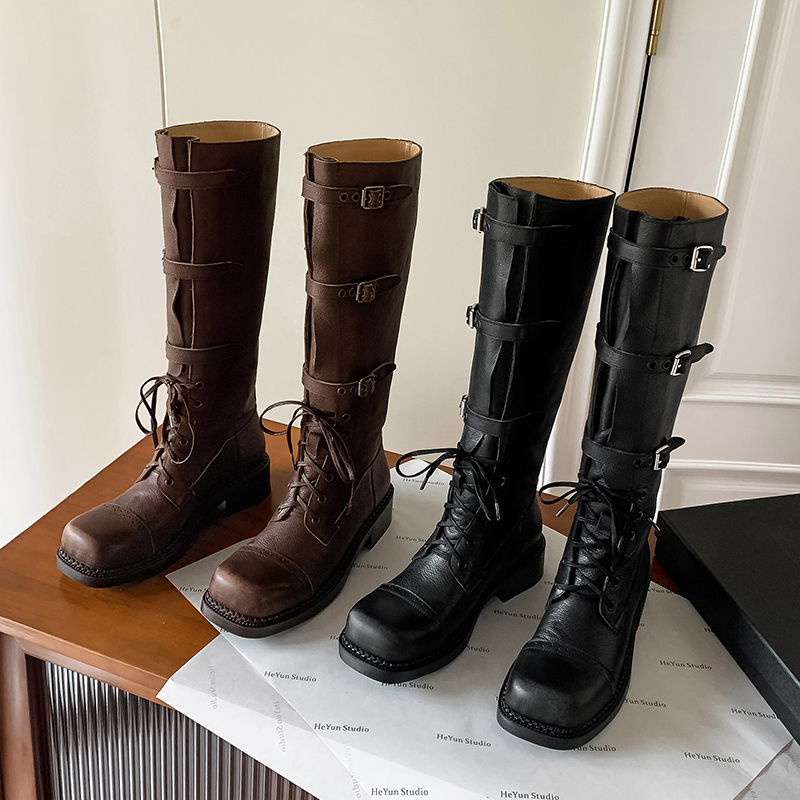 Arden Furtado Women's Genuine  - Leather Classic Strap のレビューと価格
