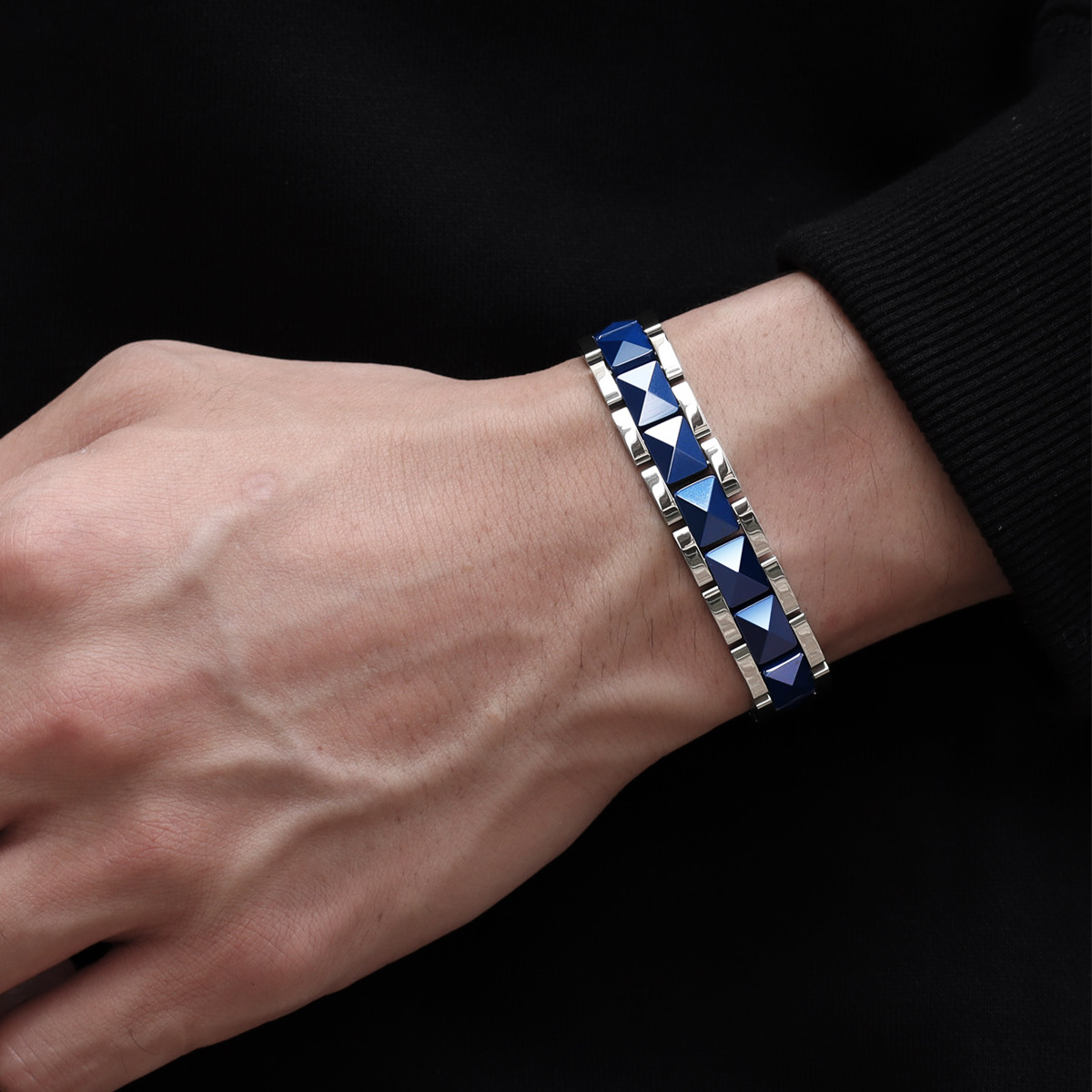 ARADOO Premium Ceramic Titaniu - Ceramic Link Bracelet のレビューと価格