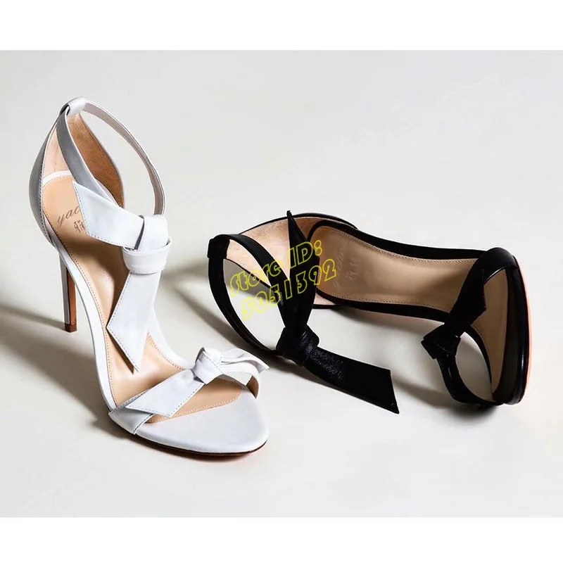 Leather Knot Stiletto High Hee - Leather Classic Strap のレビューと価格