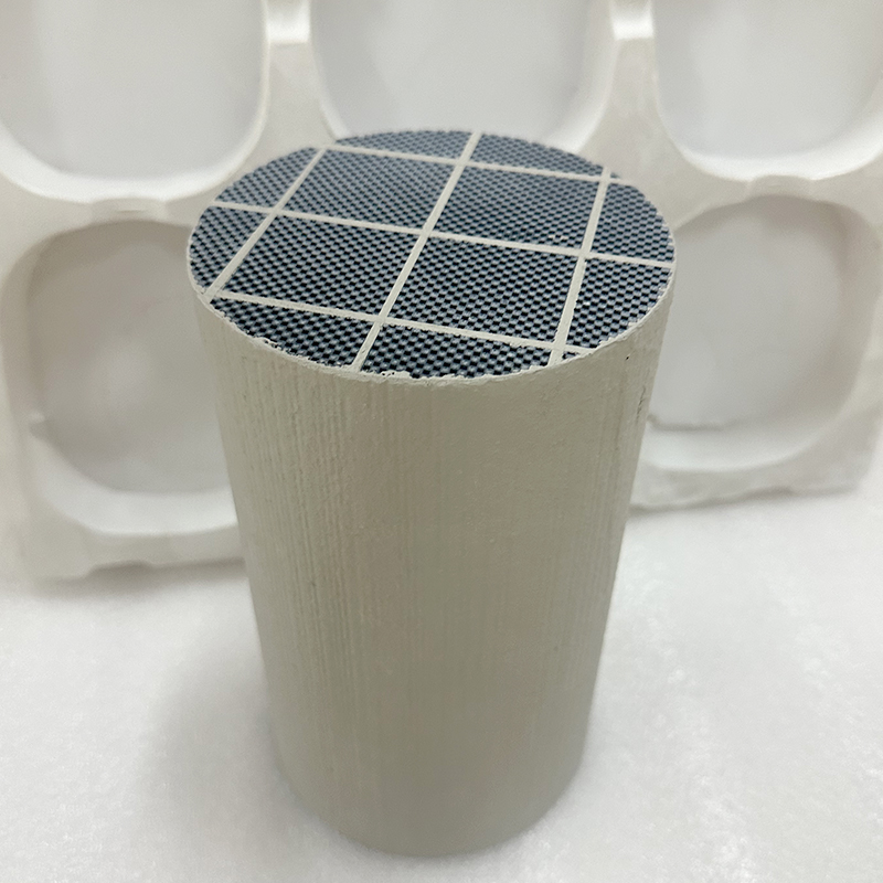 Silicon carbide filter DPF SIC - Silicone Band Replacement のレビューと価格
